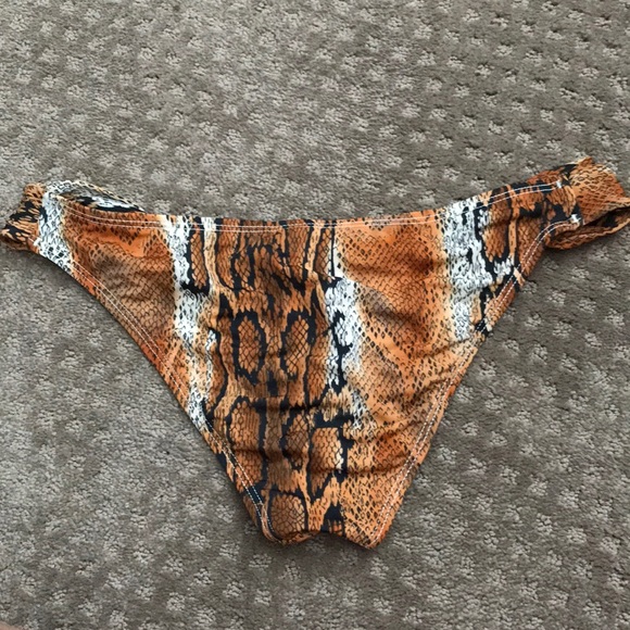 L*space loop side bottoms - Picture 2 of 3